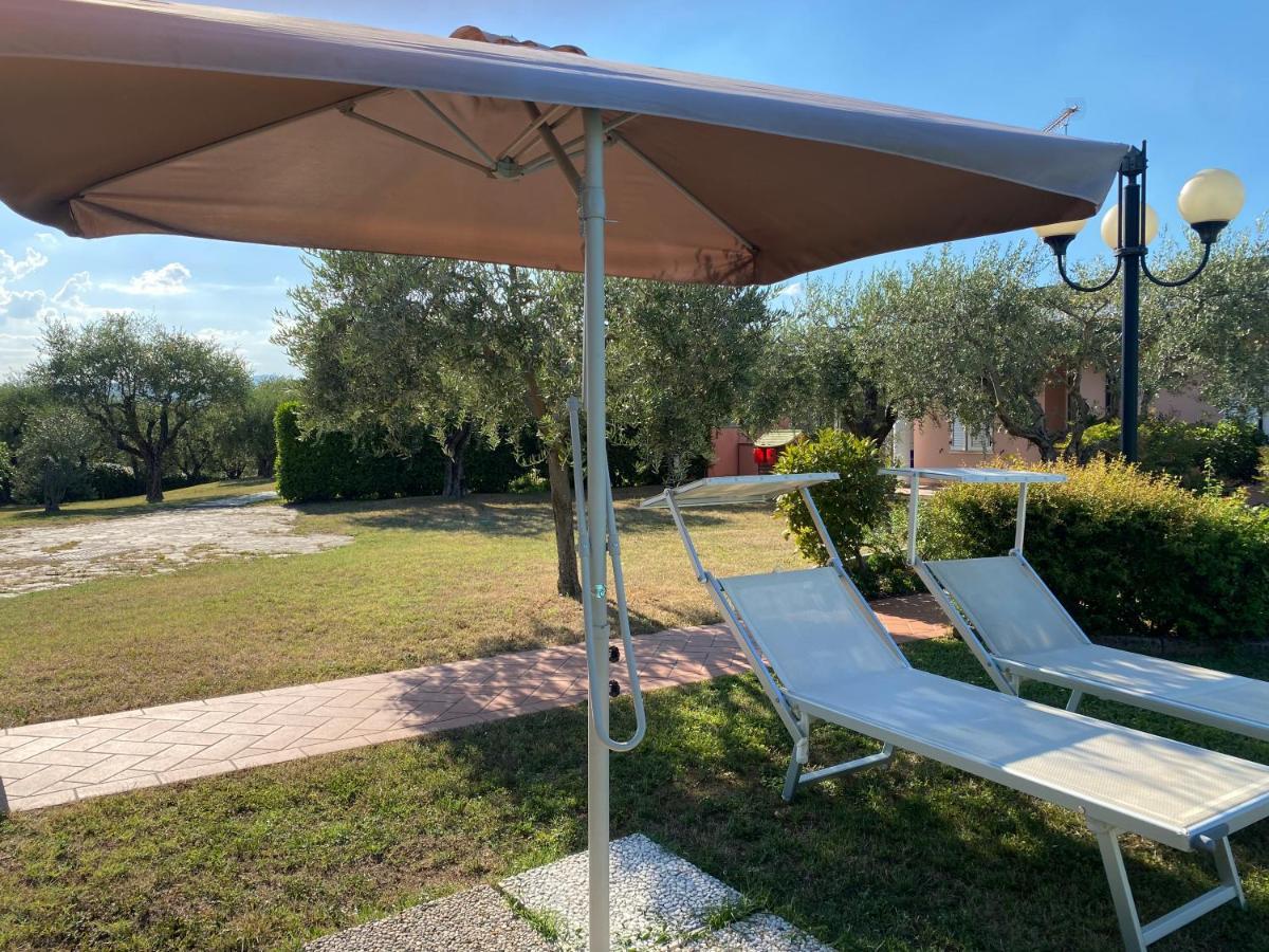Flowers & Garden Apartment Con Vista Lago Manerba del Garda Exterior photo