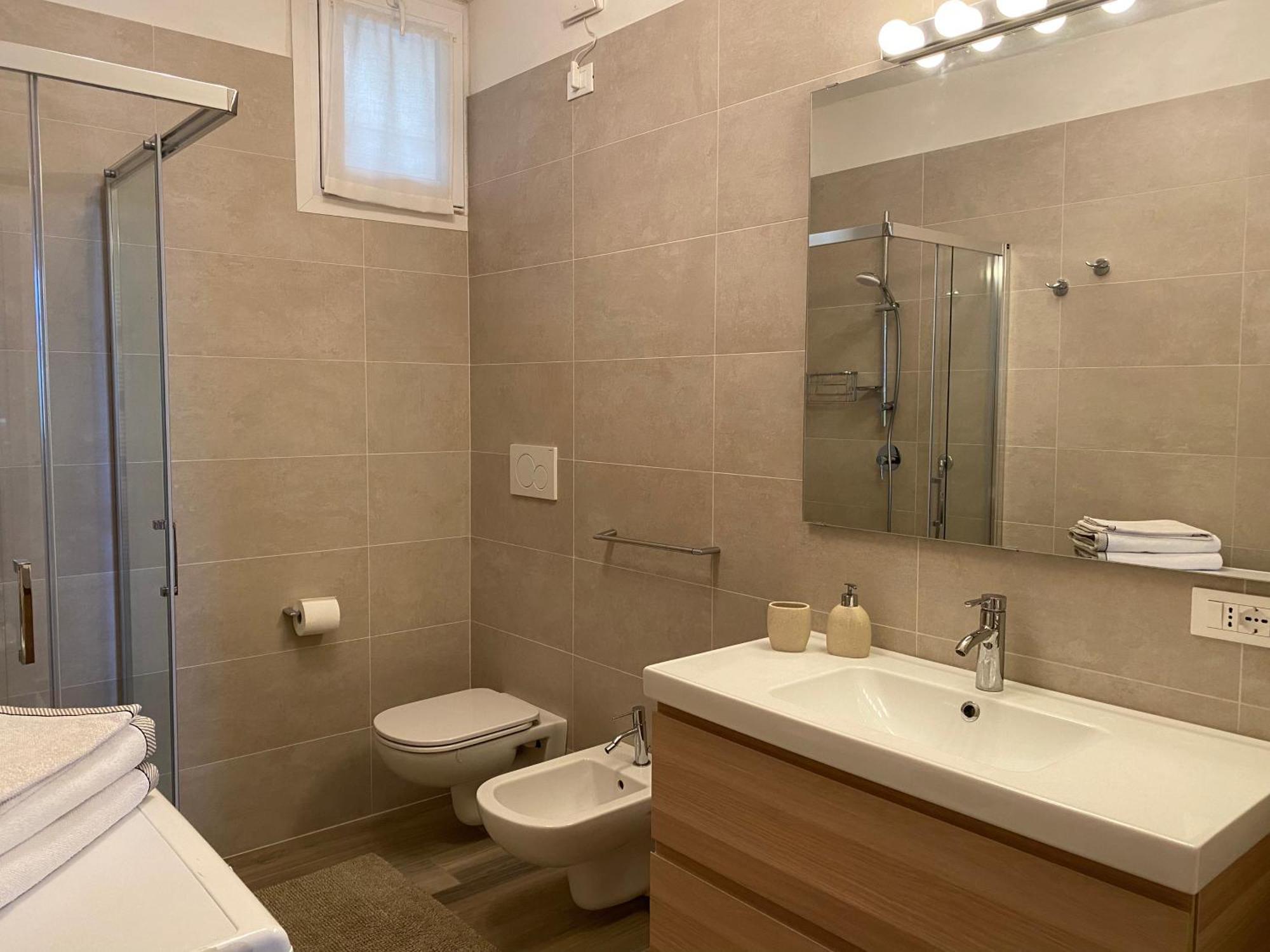 Flowers & Garden Apartment Con Vista Lago Manerba del Garda Exterior photo